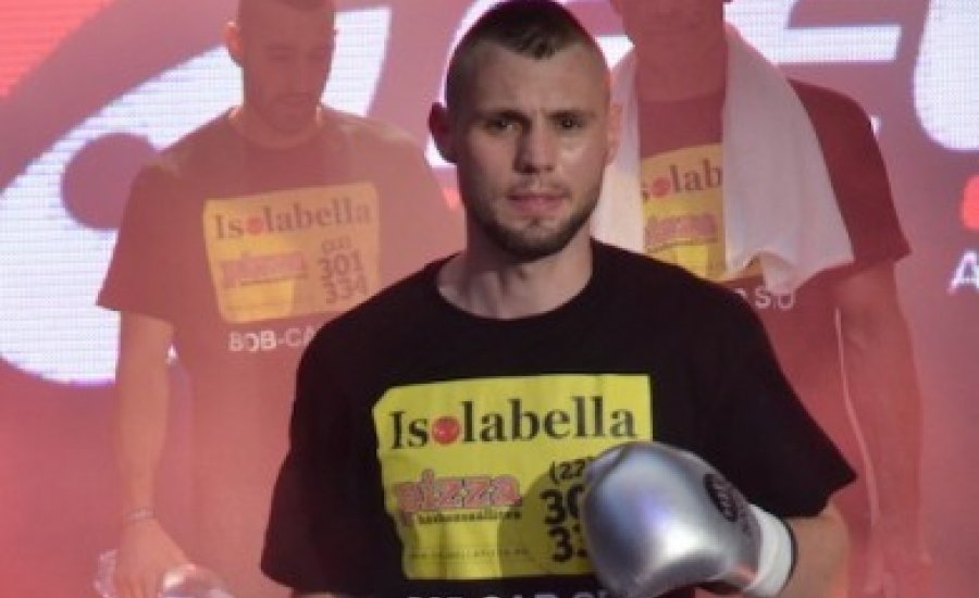 Elszánt bunyósok a bajnok trónért