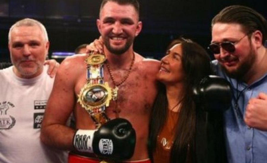 Hughie Fury bajnoki címet szerzett