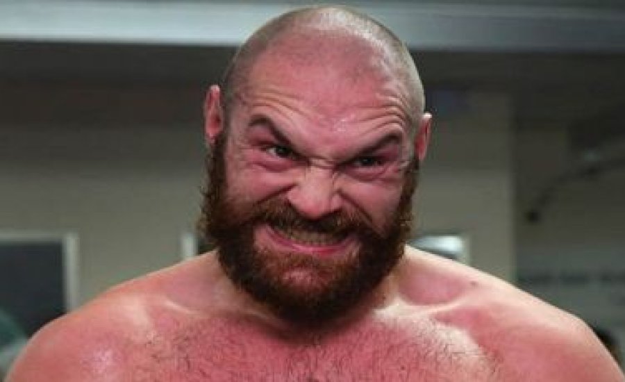 Tyson Fury visszalépéssel fenyegetőzött