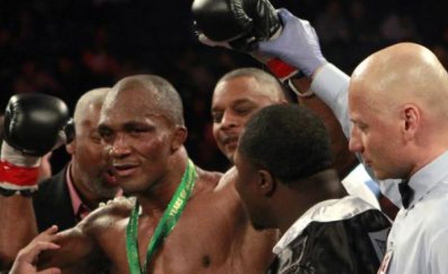Sakio Bika hazai pályán védené vb-övét
