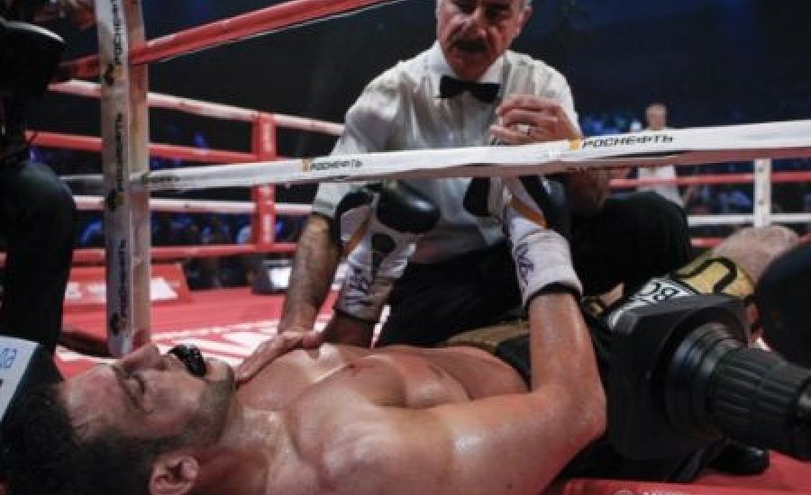 Povetkin kiütötte Charr-t