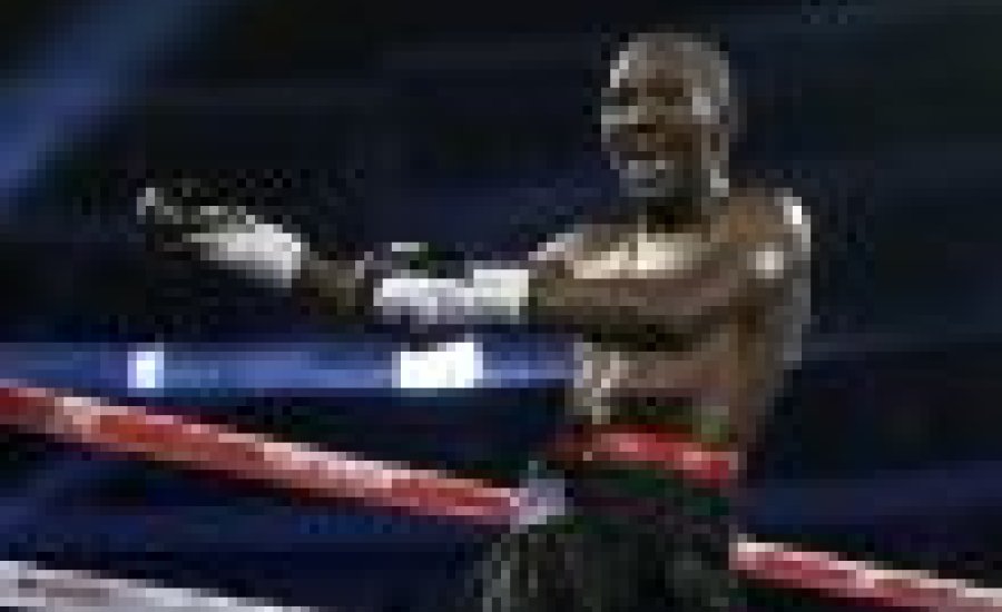 Crawford első címvédése jön