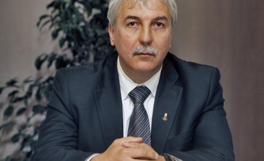 Továbbra is Mészáros János a karateelnök