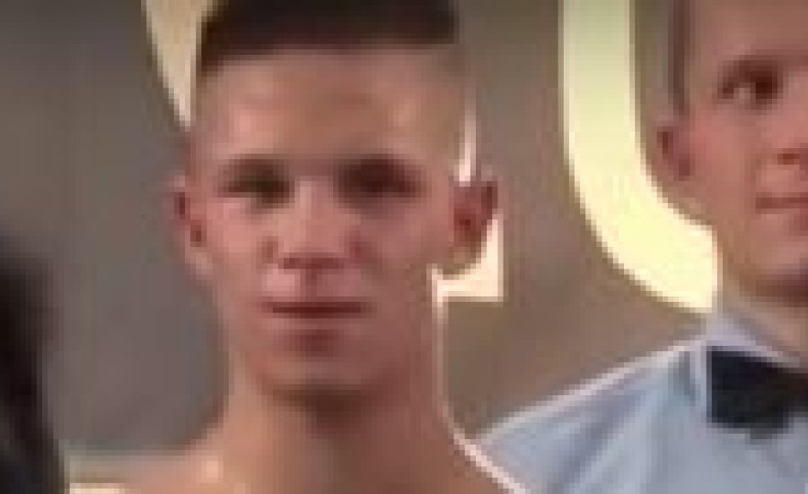 Kanalas Szilveszter IBF junior vb-övért küzd