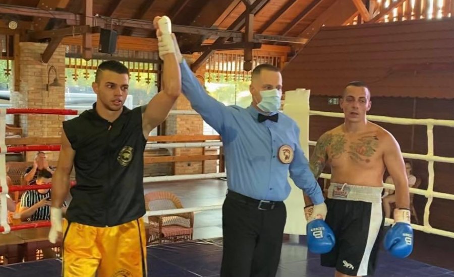 Surman megszerezte a GBF nemzetközi övét