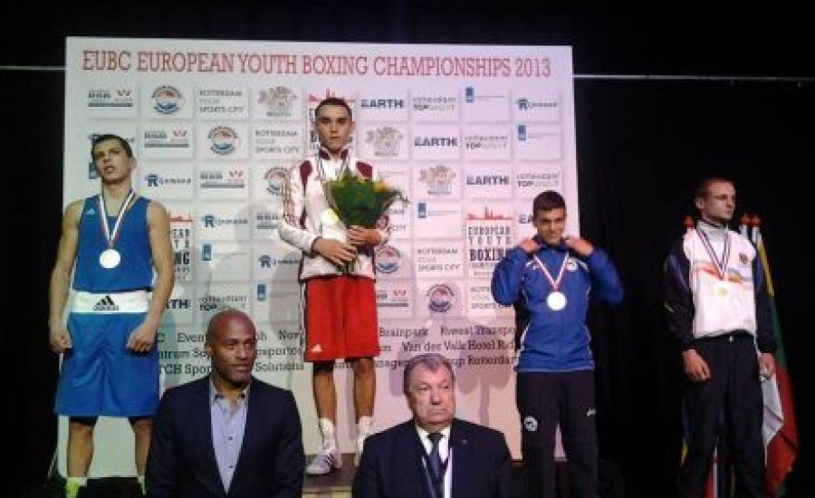 Egy magyar arany- és egy ezüstérem az ifi Eb-n