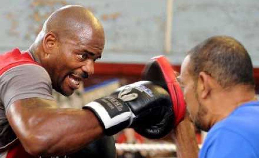 Tony Thompson kipihente magát, visszatér