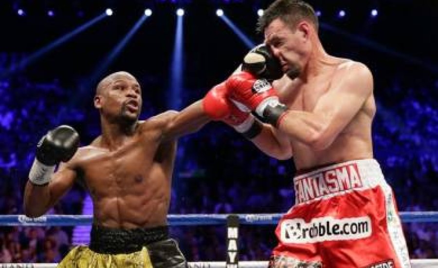 Mayweather könnyedén nyert