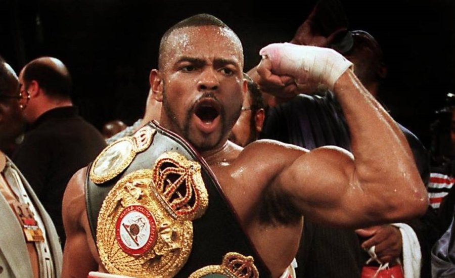 Roy Jones 2003-ban csak Mike Tyson miatt maradt volna nehézsúlyban