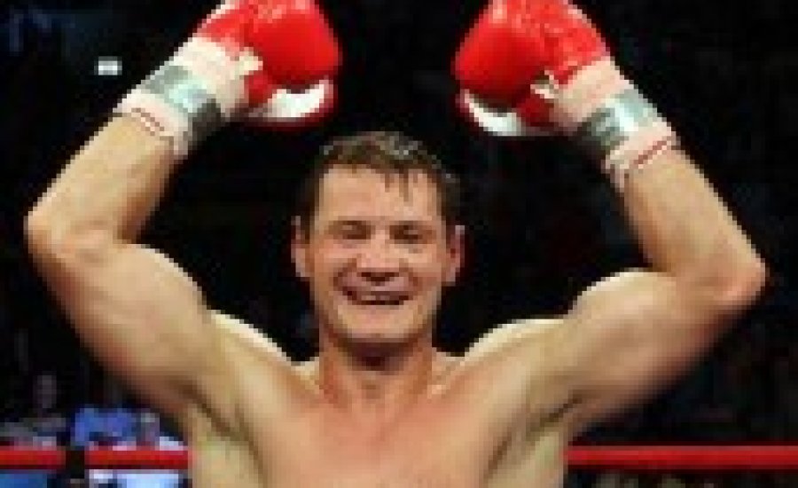 Erdei Zsolt kiütéssel győzte le Byron Mitchellt - nyilatkozattal