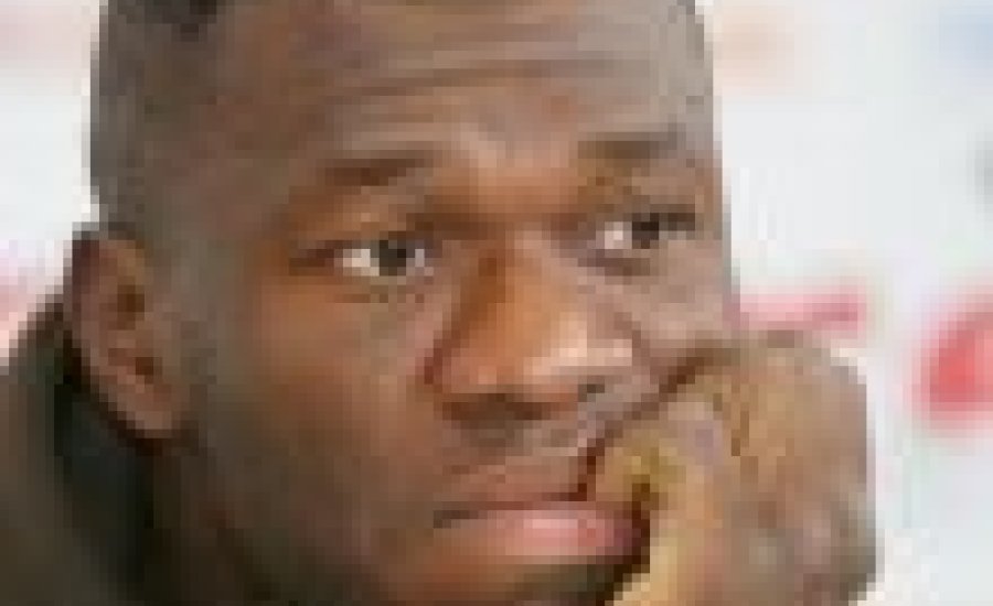 Herbie Hide magyar bokszolóval küzd