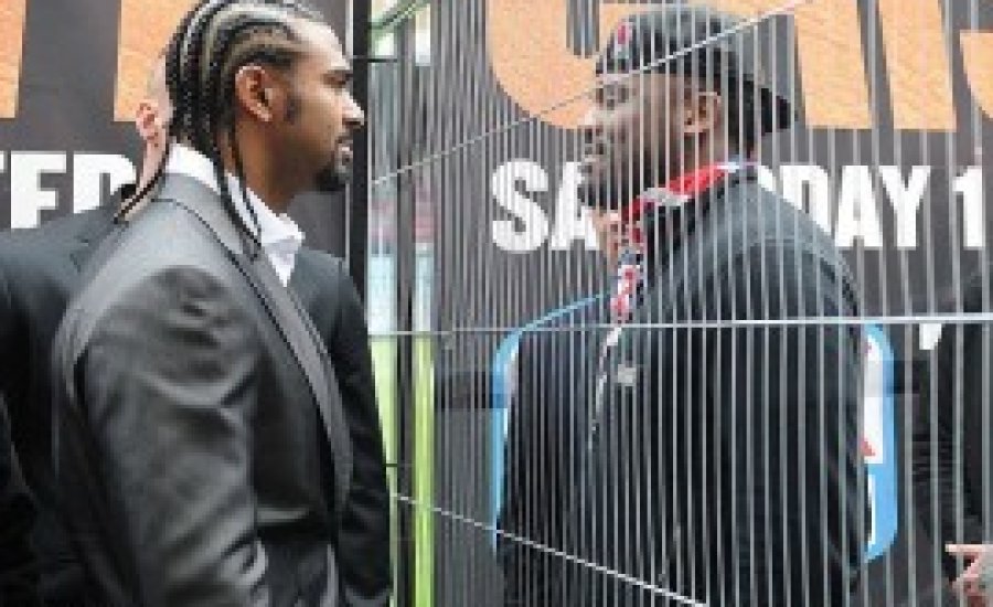 Chisora célba veszi Haye seggét