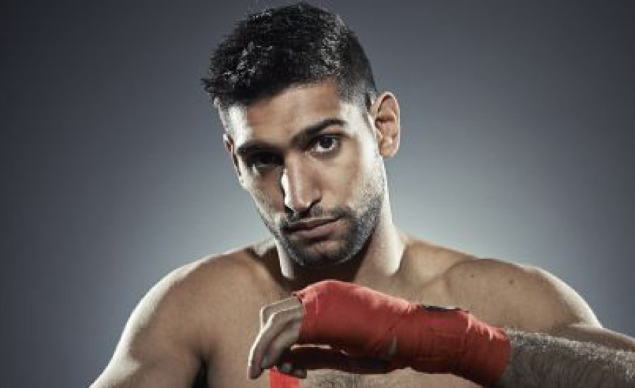 Amir Khan két év után visszatér